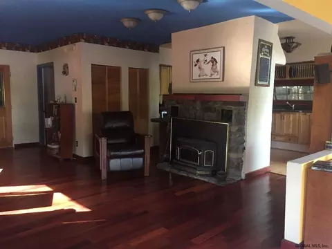 20 Old River Rd, Corinth, NY 12822 photo 4