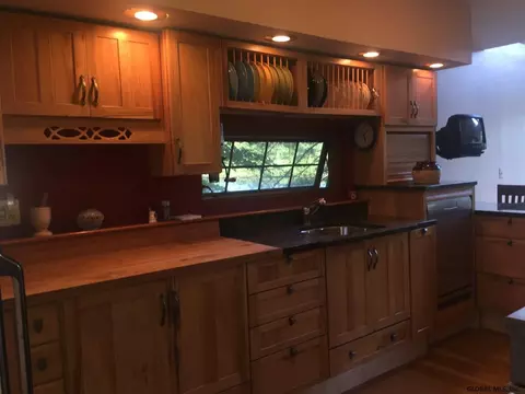 20 Old River Rd, Corinth, NY 12822 photo 5