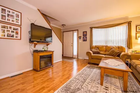 494 Chadwick Rd, Schenectady, NY 12304 photo 10