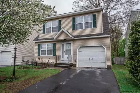 494 Chadwick Rd, Schenectady, NY 12304 photo 1