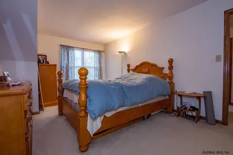 494 Chadwick Rd, Schenectady, NY 12304 photo 12