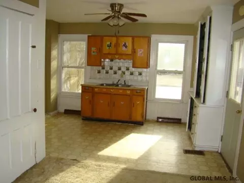 14 E Main St, Cambridge, NY 12816 photo 6