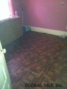 14 Eagle St, Schenectady, NY 12307 photo 9