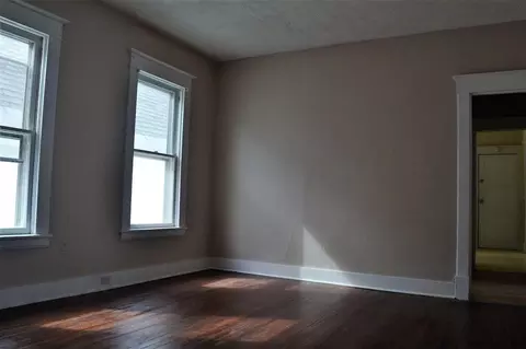 131 Elder St, Schenectady, NY 12304 photo 9