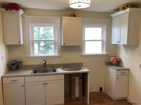 1129 Baker Ave, Schenectady, NY 12309 photo 7