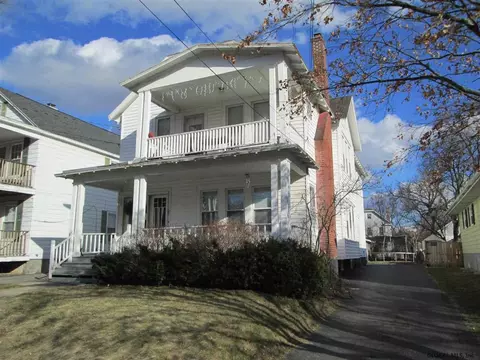 1122 Sumner Ave, Schenectady, NY 12309 photo 2