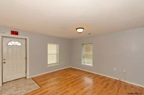 841 Hillside Ave, Schenectady, NY 12308 photo 8