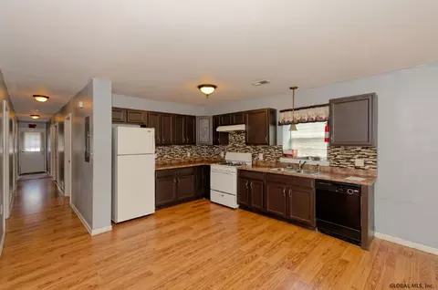 841 Hillside Ave, Schenectady, NY 12308 photo 9