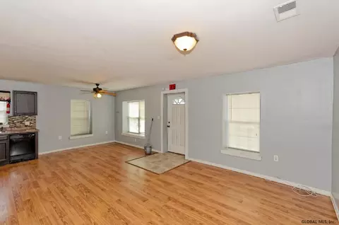 841 Hillside Ave, Schenectady, NY 12308 photo 6