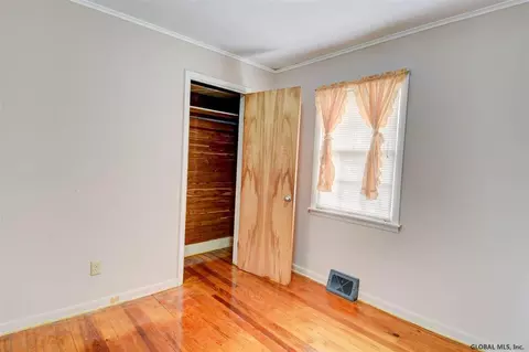 255 E Campbell Rd, Schenectady, NY 12303 photo 15
