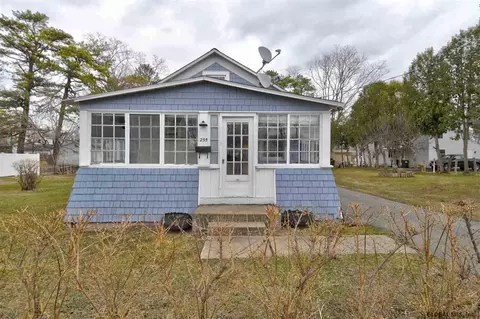 255 E Campbell Rd, Schenectady, NY 12303 photo 1