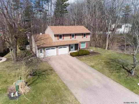 29 Bernard Pl, Glenmont, NY 12077 photo 34