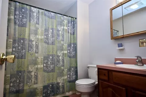 29 Bernard Pl, Glenmont, NY 12077 photo 24