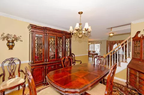 1 Egmont Ct, Delmar, NY 12054 photo 5