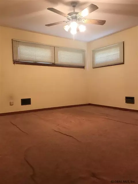 1108 Wavell Rd, Schenectady, NY 12303 photo 9