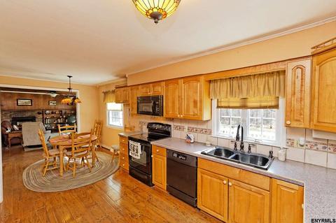 191 Droms Rd, Schenectady, NY 12302 photo 11