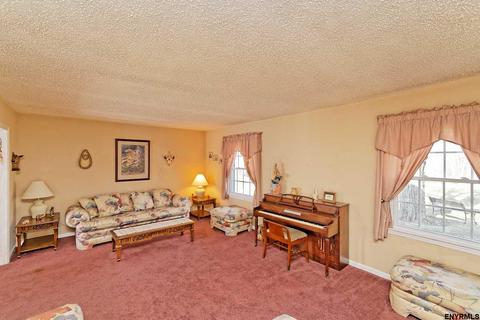 191 Droms Rd, Schenectady, NY 12302 photo 6