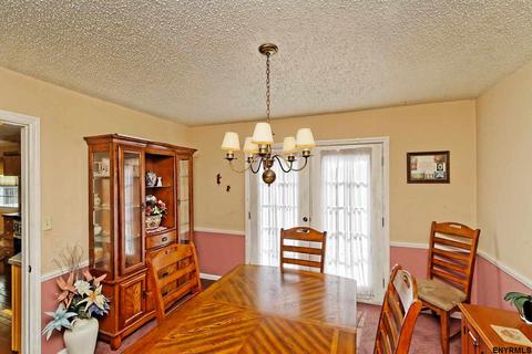 191 Droms Rd, Schenectady, NY 12302 photo 9