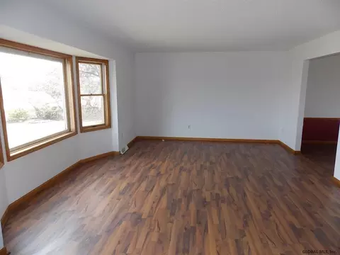 100 Devitt Rd, Waterford, NY 12188 photo 4