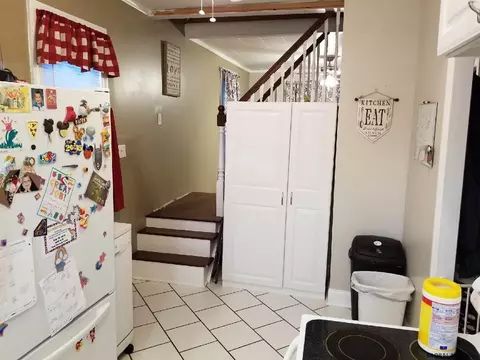 438 2nd St, Schenectady, NY 12306 photo 5