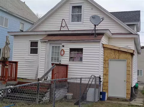 438 2nd St, Schenectady, NY 12306 photo 14
