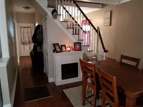 438 2nd St, Schenectady, NY 12306 photo 8