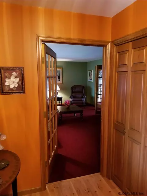 2008 Anthony Dr, Schenectady, NY 12303 photo 10