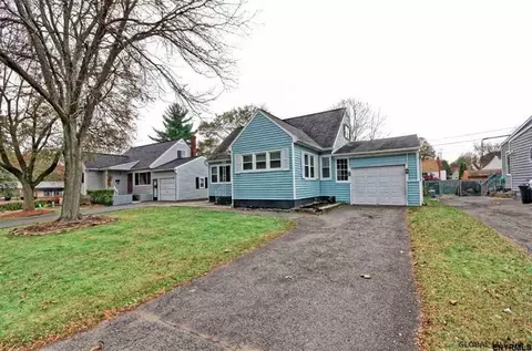2570 Putnam St, Schenectady, NY 12304 photo 3