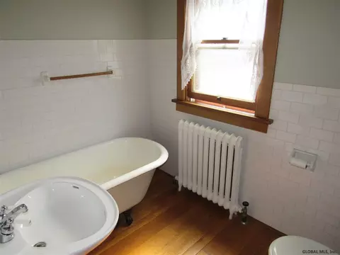 637 E Main St, Cobleskill, NY 12043 photo 20