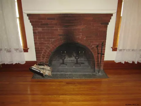 637 E Main St, Cobleskill, NY 12043 photo 8