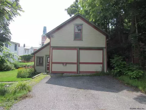 637 E Main St, Cobleskill, NY 12043 photo 6
