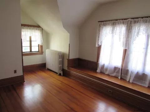 637 E Main St, Cobleskill, NY 12043 photo 17