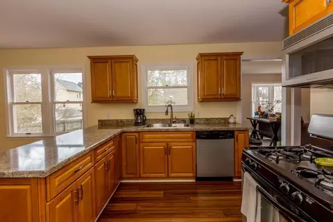 364 E Campbell Rd, Schenectady, NY 12303 photo 11