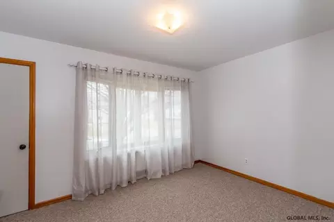 364 E Campbell Rd, Schenectady, NY 12303 photo 14