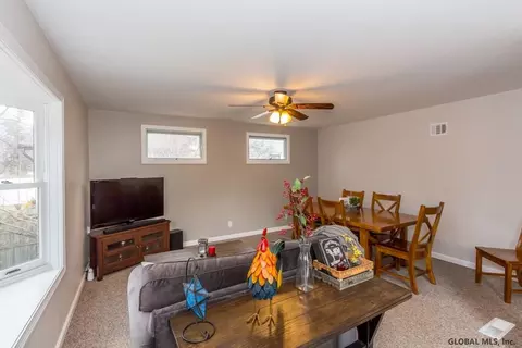 364 E Campbell Rd, Schenectady, NY 12303 photo 21
