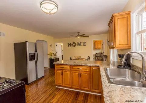 364 E Campbell Rd, Schenectady, NY 12303 photo 12