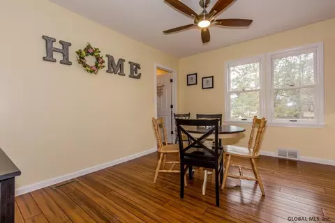 364 E Campbell Rd, Schenectady, NY 12303 photo 8