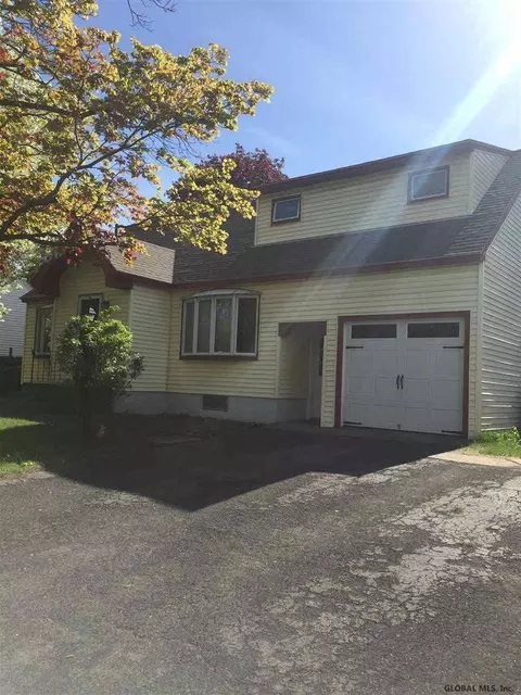 364 E Campbell Rd, Schenectady, NY 12303 photo 3