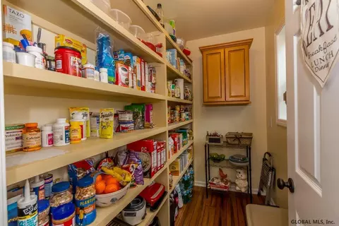 364 E Campbell Rd, Schenectady, NY 12303 photo 17