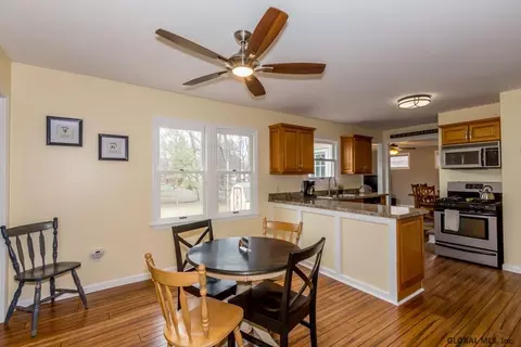 364 E Campbell Rd, Schenectady, NY 12303 photo 9