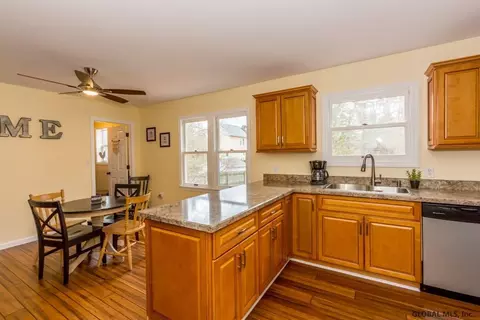 364 E Campbell Rd, Schenectady, NY 12303 photo 13