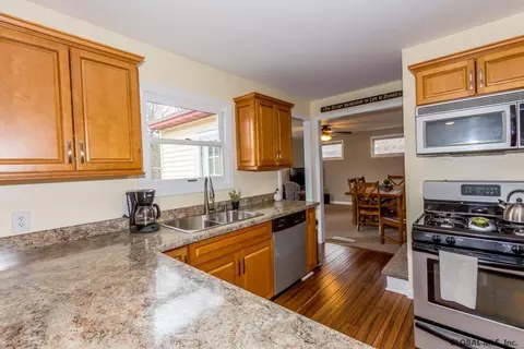 364 E Campbell Rd, Schenectady, NY 12303 photo 10