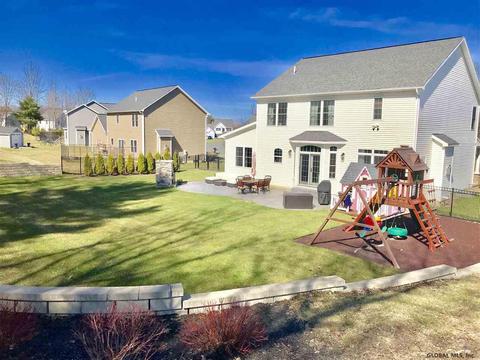 27 Ridgewood Dr, Mechanicville, NY 12118 photo 6