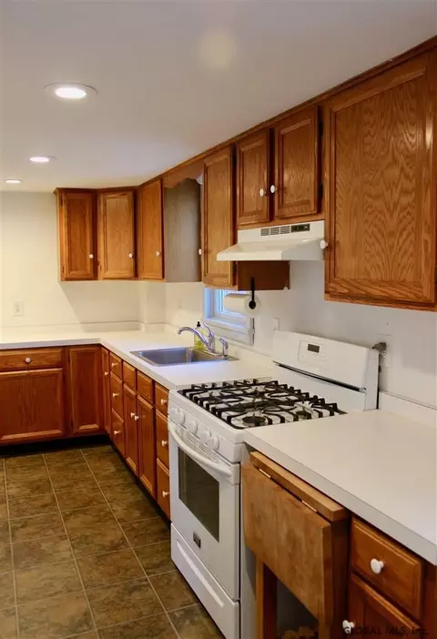 2384 E Schodack Rd, East Schodack, NY 12063 photo 12