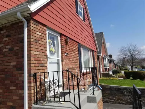 44 Ormond St, Albany, NY 12203 photo 5
