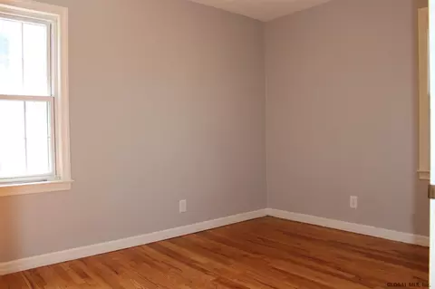 1031 Peter Rd, Schenectady, NY 12303 photo 14