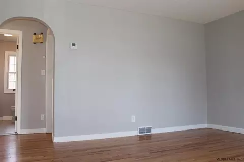 1031 Peter Rd, Schenectady, NY 12303 photo 2