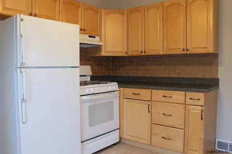 1031 Peter Rd, Schenectady, NY 12303 photo 7