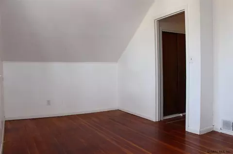 1031 Peter Rd, Schenectady, NY 12303 photo 16