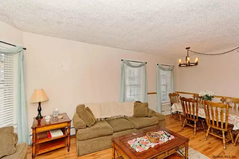9 Wagner Ave, Schenectady, NY 12304 photo 9